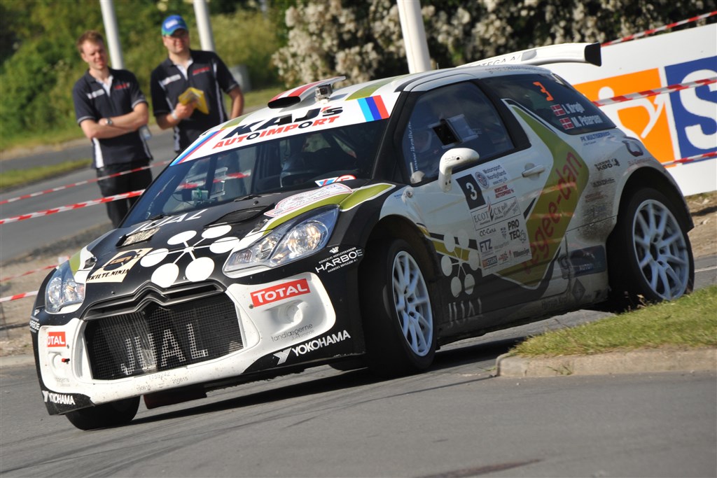 På industriprøven i Hobro tog Ib Kragh og Mie Petersen deres første prøvesejr med den nye Citroën DS3 R5